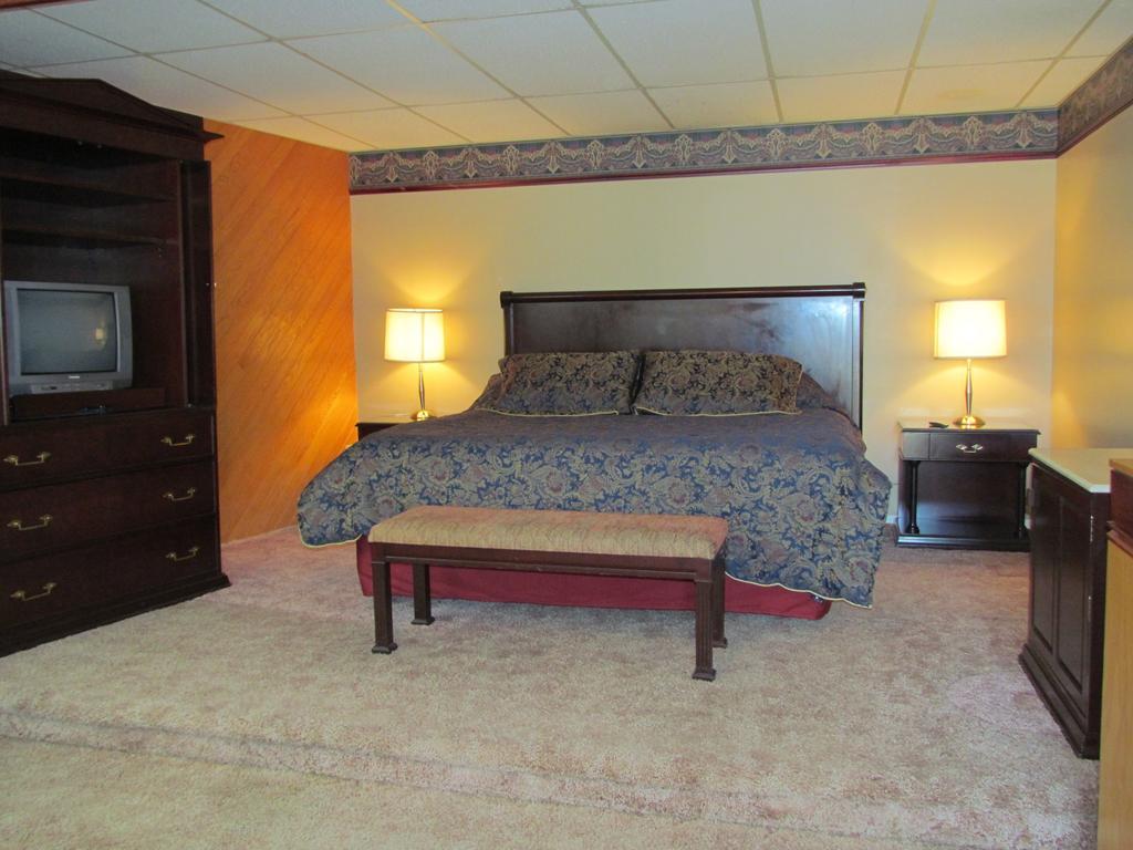 Hotellerie Jardins De Ville Sherbrooke Esterno foto